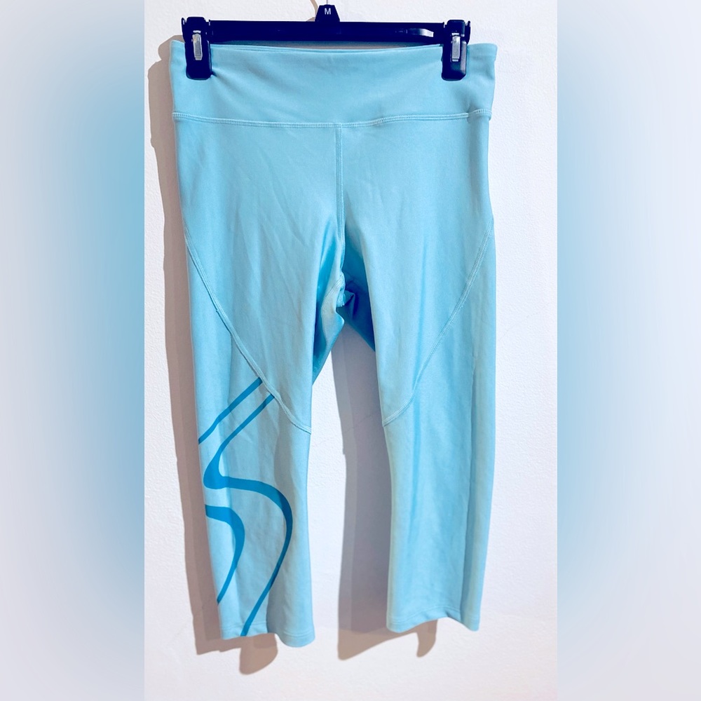 Under Armour leggings size Medium baby blue color